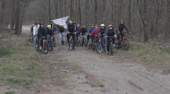 Leśny trening rowerowy w wejherowskich lasach